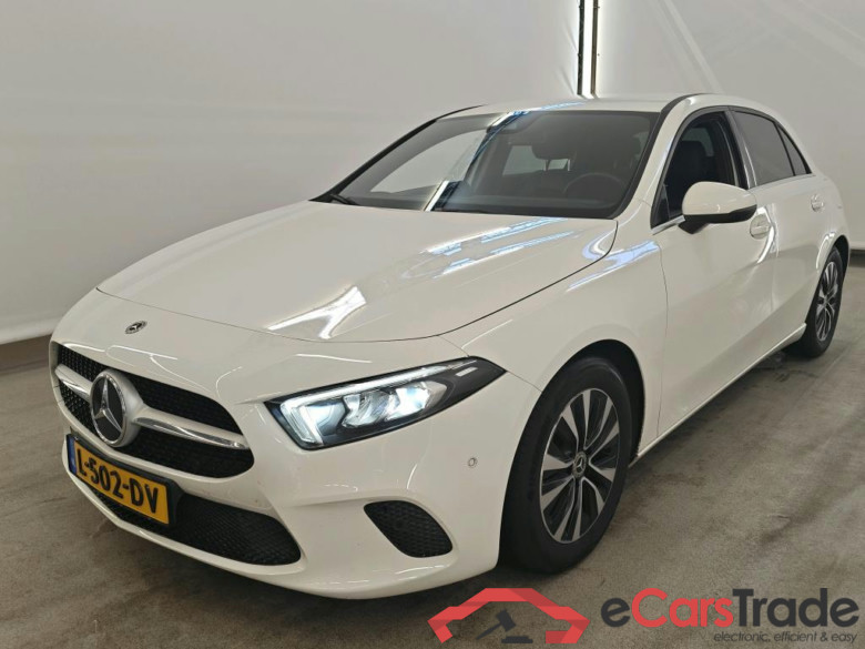 Mercedes-Benz A-Klasse A 180 7G-DCT Business Solution 5d
