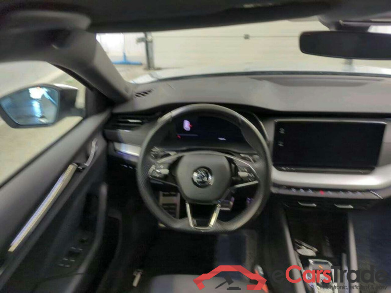 SKODA Octavia Combi 1.5 e-TSI Sport Bns #3