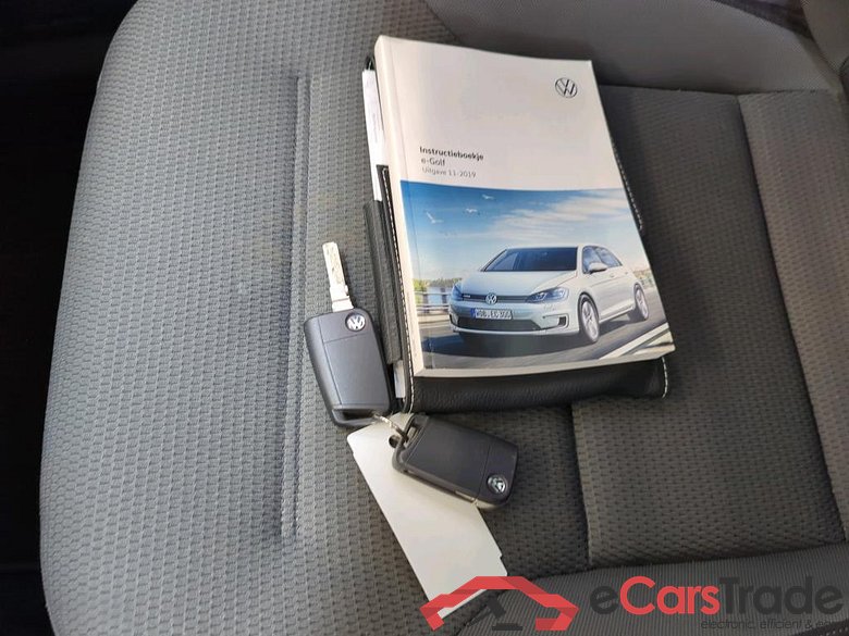 VOLKSWAGEN e-Golf 100 kW #6