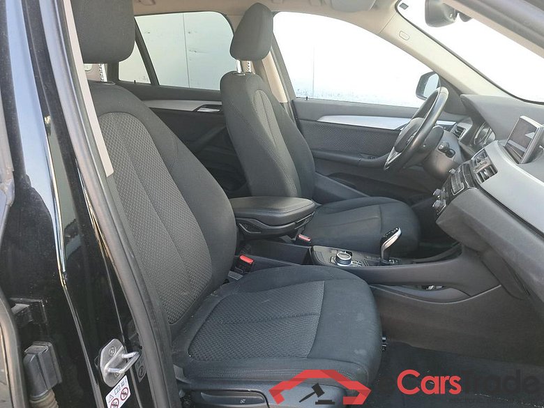 BMW X1 / 2019 / 5P / todoterreno sDrive18d Business #6