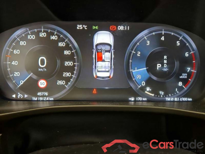 VOLVO XC40 / 2017 / 5P / SUV T3 AUTOMATICO MOMENTUM PRO #4