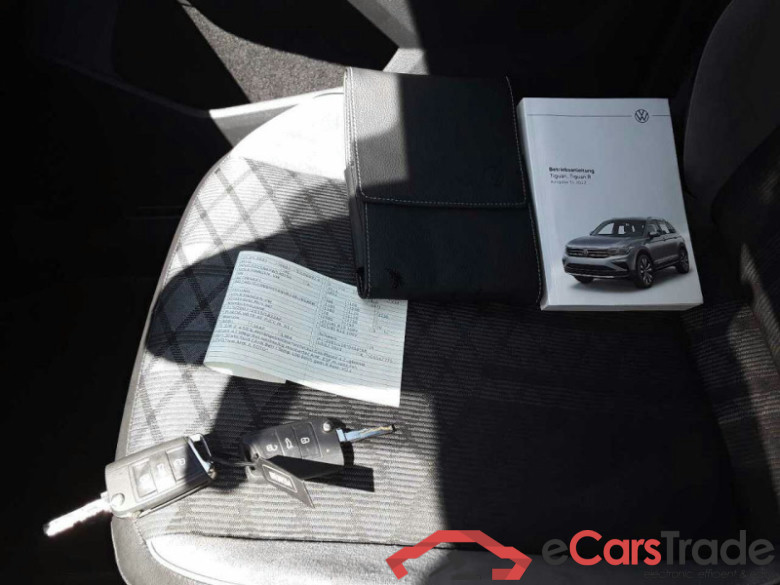 Volkswagen Tiguan (AX1)(07.2020->2024) DE - SUV5 2.0 TSI BMT/Start-Stopp EU6d, 4Motion R-Line OPF, (Facelift) 2021 - 20 #4