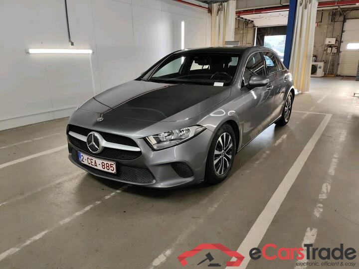 Mercedes A-Klasse A-Klasse A 180 Essential Line 100kW/136pk  5D/P Auto-7