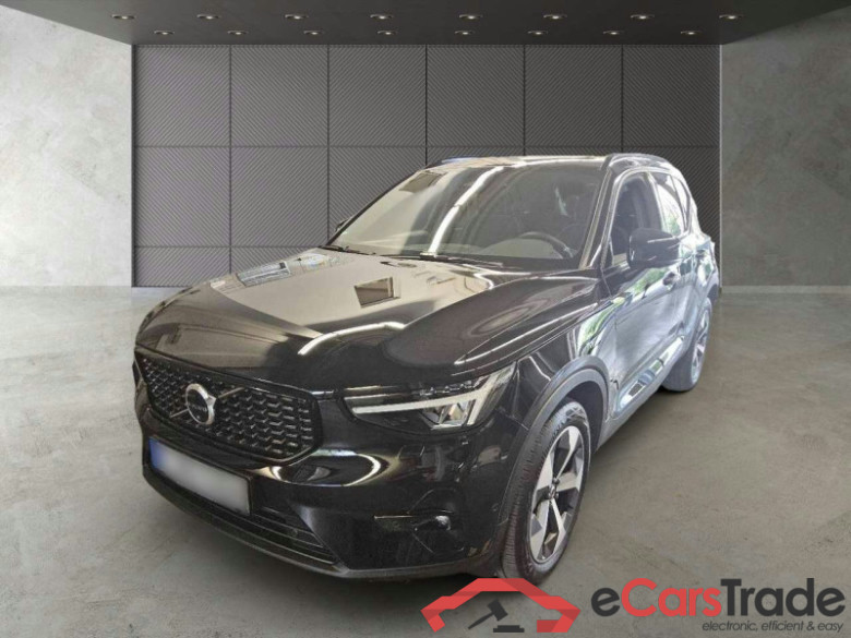 Volvo XC40 (2017->) DE - SUV5 B4 AWD EU6d, Ultimate Dark, (Facelift) 2022 - 2022 #1