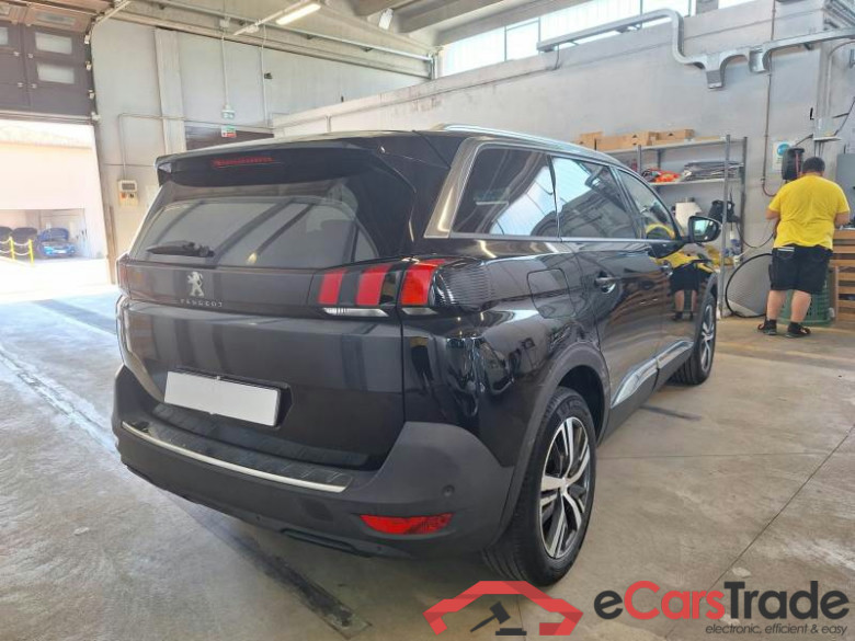 PEUGEOT 5008 / 2020 / 5P / SUV BLUEHDI 130 ALLURE EAT8 S/S AUT. #2
