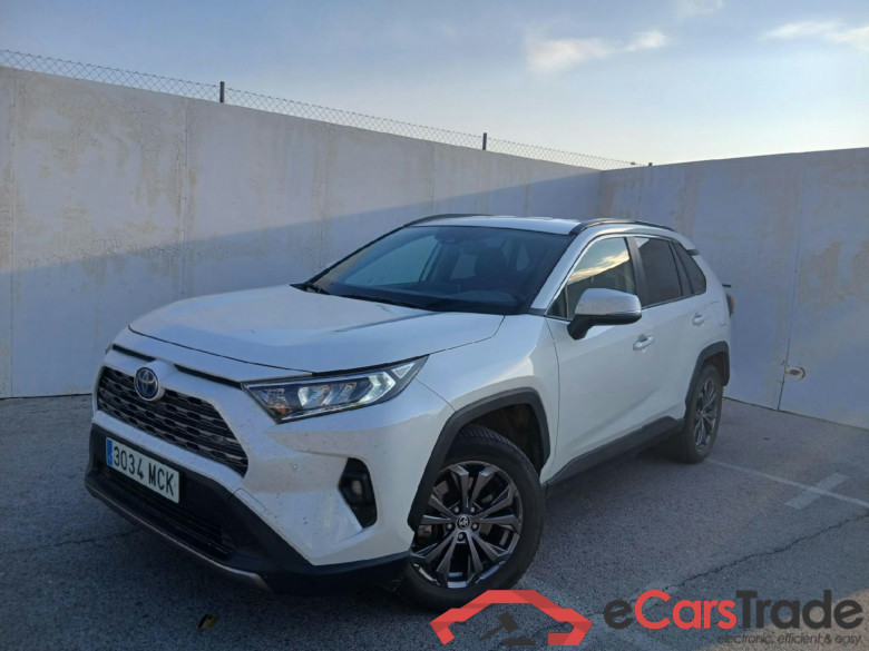 TOYOTA Rav4 / 2018 / 5P / todoterreno 2.5l 220H Advance 4WD #1
