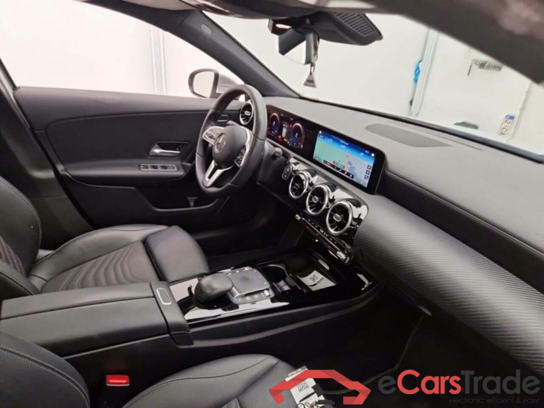 MERCEDES-BENZ A-KLASSE LIMOUSINE 1.3 180 7G-DCT LUXURY LINE #3