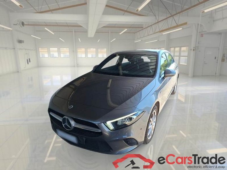 MERCEDES-BENZ CLASSE A / 2018 / 5P / BERLINA A 250 E EQ-POWER AUTO BUSINESS EXTRA