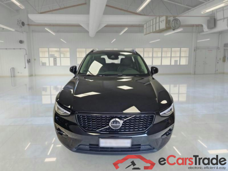VOLVO XC40 / 2021 / 5P / SUV T5 RECHARGE PLUG-IN AUTO ULTIMATE DARK #6