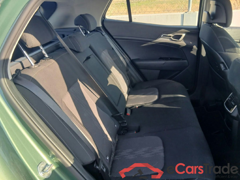 KIA Sportage / 2022 / 5P / todoterreno 1.6 T-GDi HEV 171kW (230CV) Drive 4X2 #6