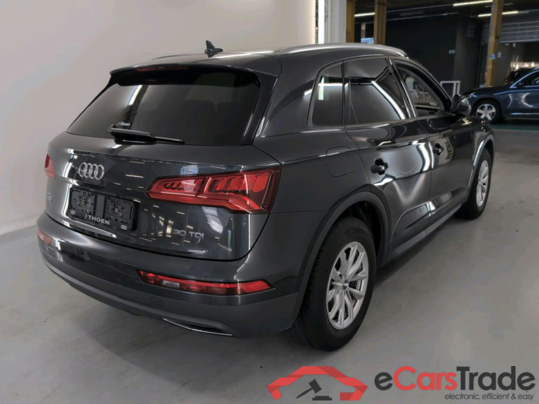 AUDI Q5 DIESEL - 2017 30 TDi Business Edition S tronic #4