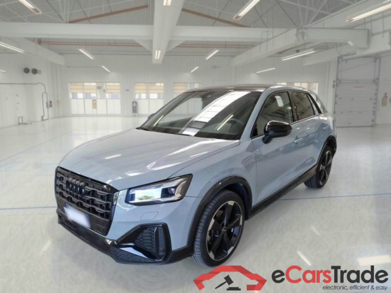 AUDI Q2 / 2020 / 5P / SUV 1.5 40 TFSI IDEN. BLACK QUATTRO S TRONIC