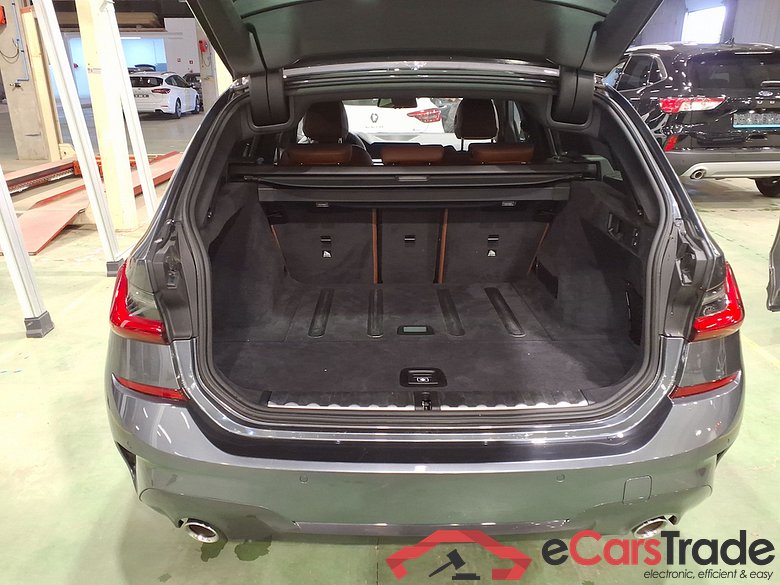 BMW 3-serie 2.0 330I (190KW) AUTO TOURING #3