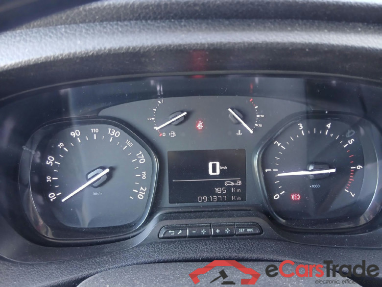 OPEL Vivaro / 2019 / 4P / furgón 1.5 Diésel 74kW (100CV) S Std Express #4