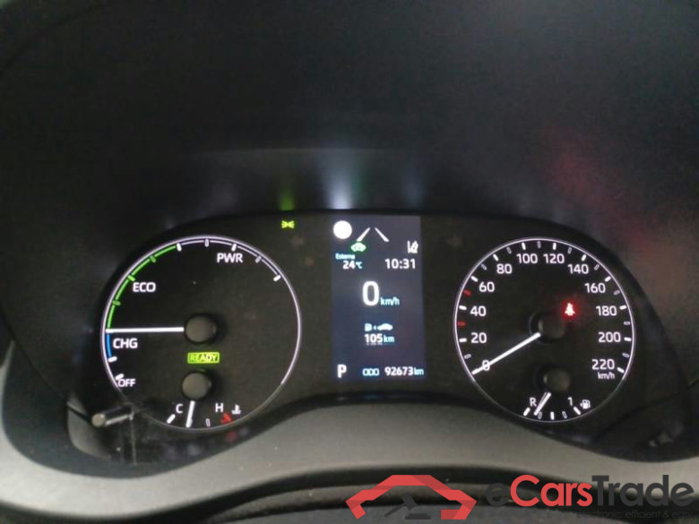 TOYOTA YARIS / 2020 / 5P / BERLINA HYBRID BUSINESS MY21 #4