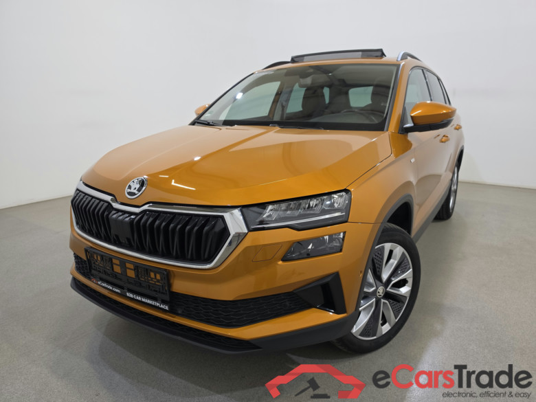 Skoda Karoq 2.0 TDI Tour Aut. Pano LED Virtual Ambient ACC Navi 1/2 Alcantara KeylessGo Camera Klima PDC ...