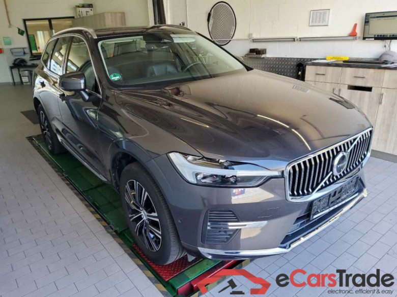 Volvo XC60 (03.2017->) DE - SUV5 B4 (Benzin) 2WD EU6d, Inscription Mild-Hybrid, (Facelift) 2021 - 2022 #2