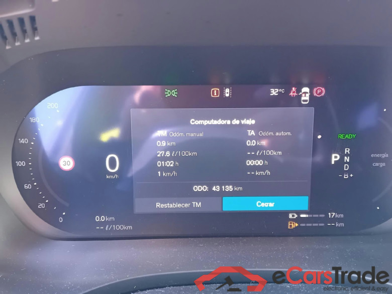 VOLVO XC60 / 2017 / 5P / todoterreno 2.0 T6 AWD Recharge Plus Black Ed AT(SP) #4