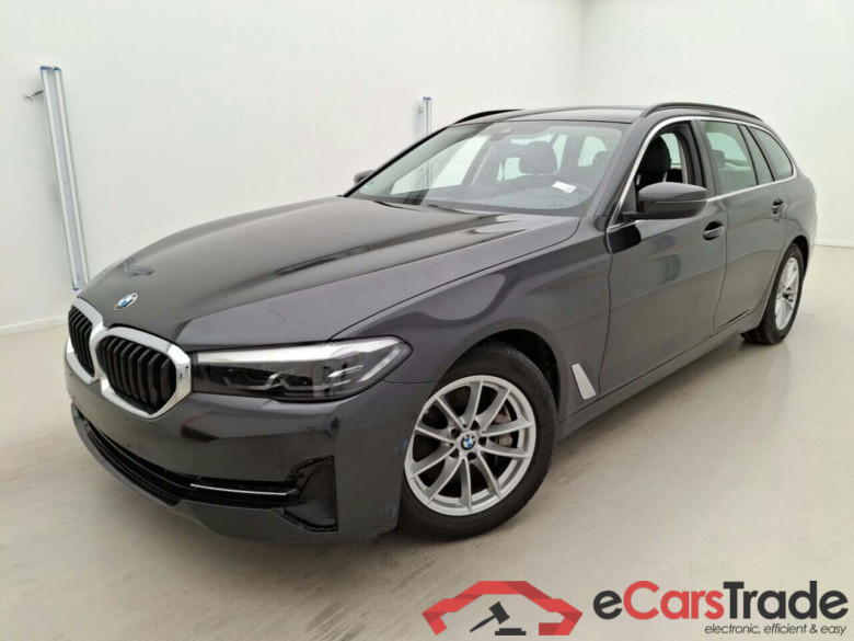 BMW 5-SERIE TOURING 530D AUT