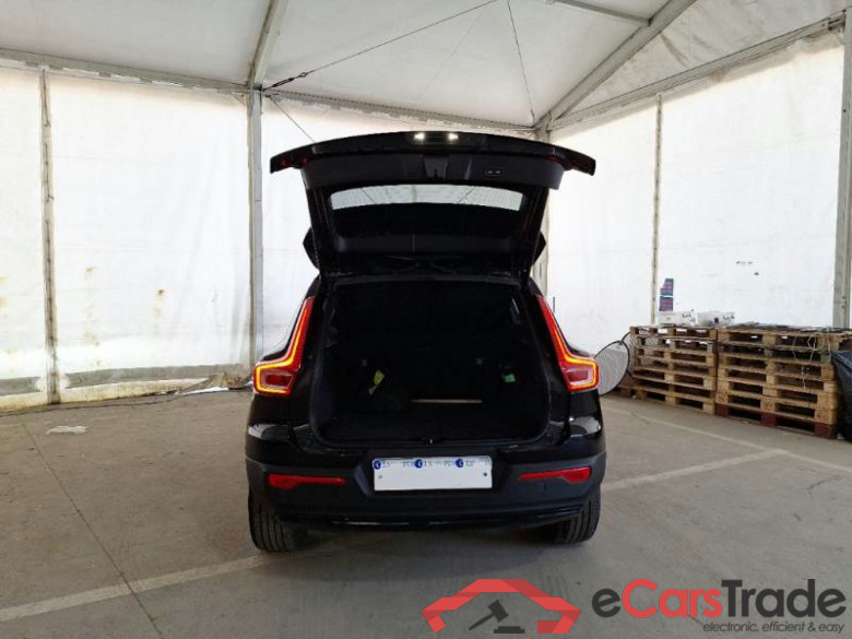 VOLVO XC40 / 2017 / 5P / SUV T5 PLUG-IN HYBRID AUTO RECHARGE R-DESIGN #5