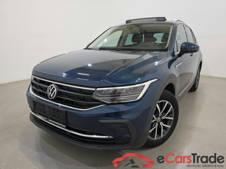 Volkswagen Tiguan 1.5 TSI Life Pano LED Head-Up Virtual ACC Navi KeylessGo Camera Klima PDC ...