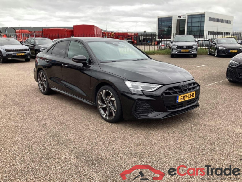 AUDI A3 Limousine 30 TFSI S edition #2