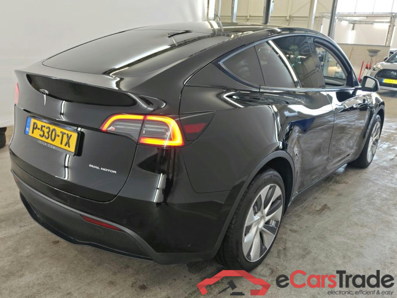 Tesla Model Y Long Range Dual Motor AWD 5d #2
