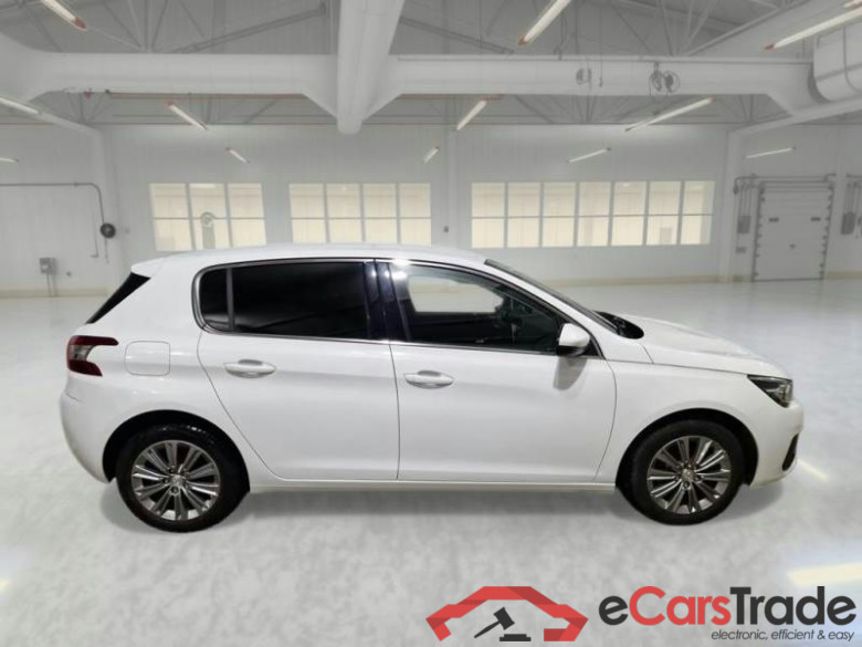 PEUGEOT 308 / 2017 / 5P / BERLINA ALLURE BLUEHDI 130 SeS #6
