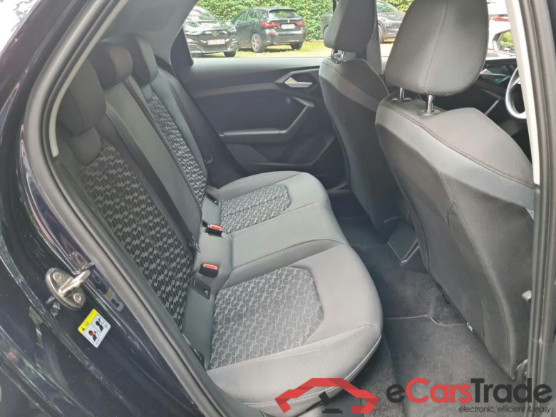 AUDI A1 1.0 30 TFSI S TRONIC ADVANCED #6