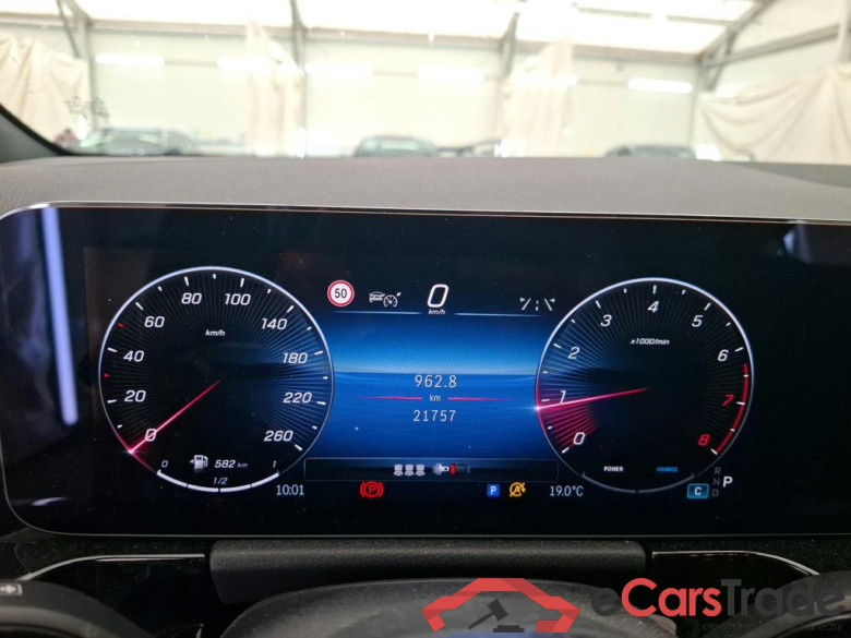 MERCEDES-BENZ GLA / 2023 / 5P / SUV GLA 200 Business Line DCT #6