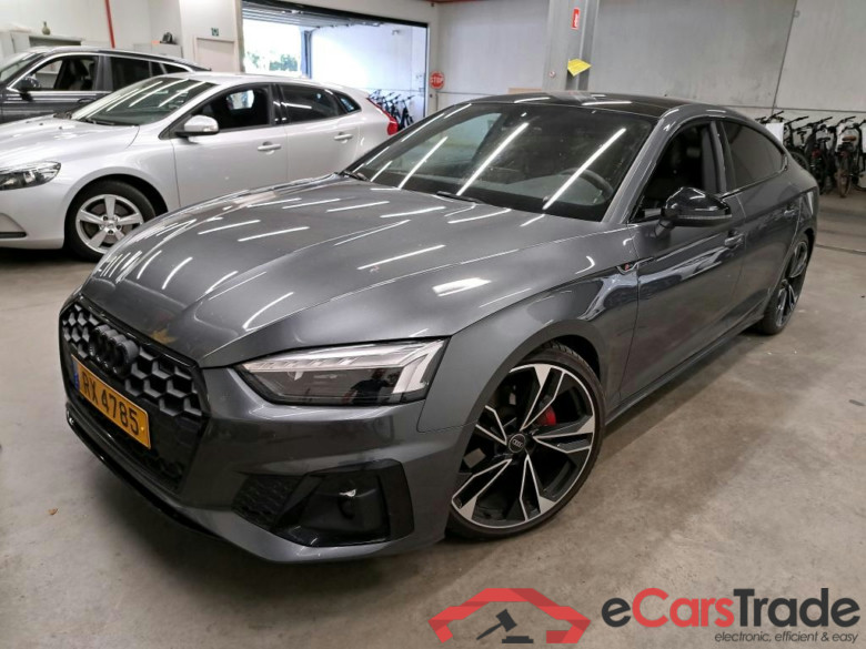 AUDI - AUD A5 SB 40 TDI 204PK Quattro S-Tronic Business Edition Competition Pack Platinum With Heated Nappa Mem Comfort Seats & Matrix Led & Pano Roof & Parking Assistance