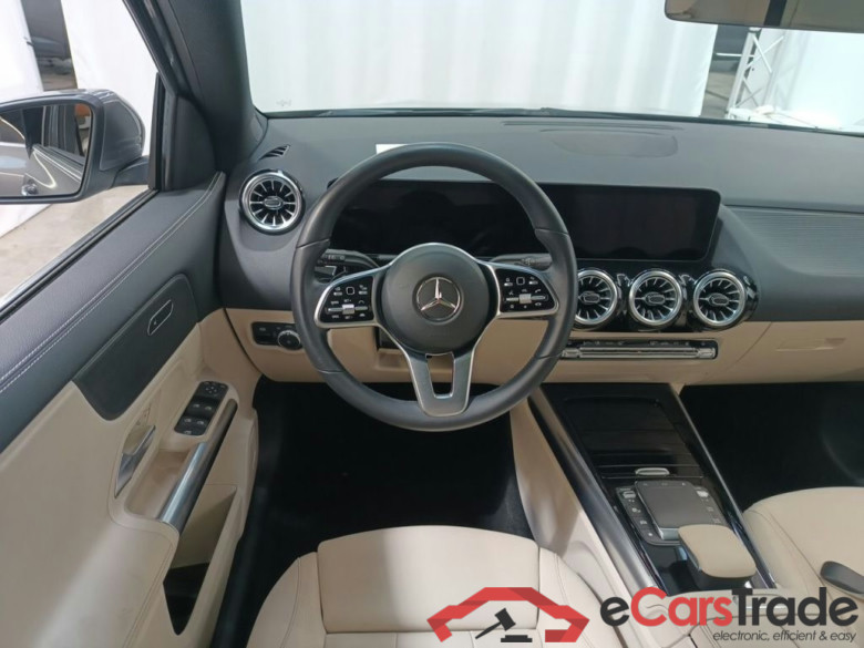 MERCEDES EQA (H293) 66.5 kWh EQA 300 4-Matic Luxury Line 5d #6