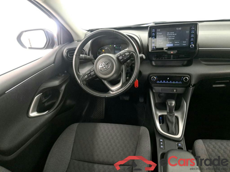 TOYOTA YARIS 1.5 VVT-I HEV DYNAMIC E-CVT #6