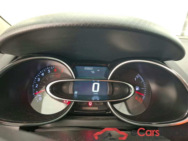 Clio IV Trend 0.9 TCe 90CV BVM5 E6 #6