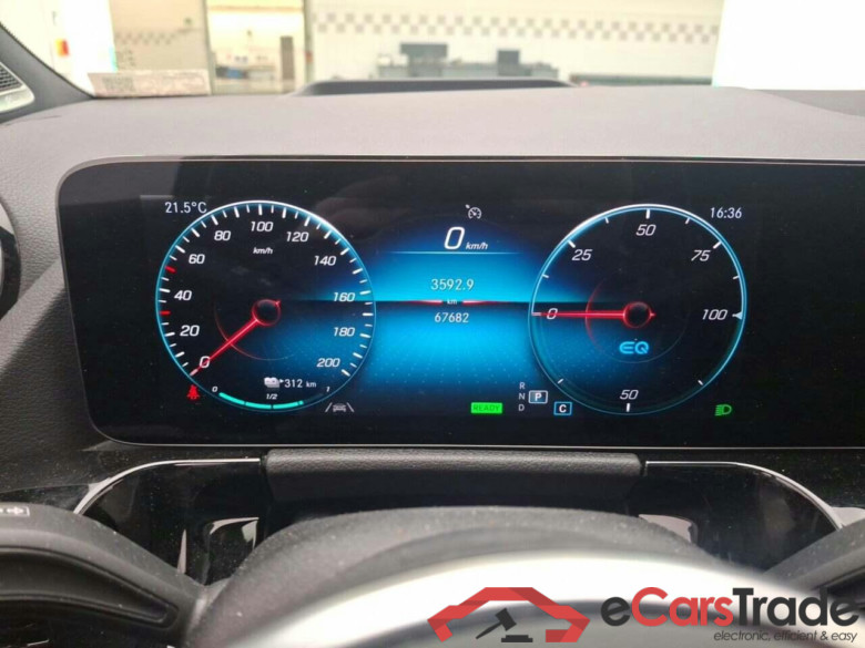 MERCEDES-BENZ EQA 250 Bns Sol. Lux #4