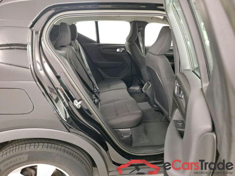 VOLVO XC40 1.5 T2 MOMENTUM CORE #6
