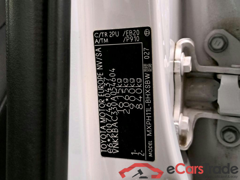 TOYOTA - TOY YARIS 1.5 VVT-i Hybrid 116PK e-CVT Style & Two Tone Paint & Hi Tech Pack & Naviagtion & 17 Inch Alloy #6