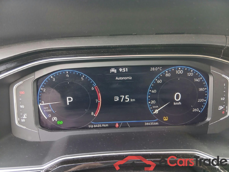 VOLKSWAGEN Polo / 2021 / 5P / berlina con portón R-Line 1.0 TSI 81kW (110CV) DSG #4