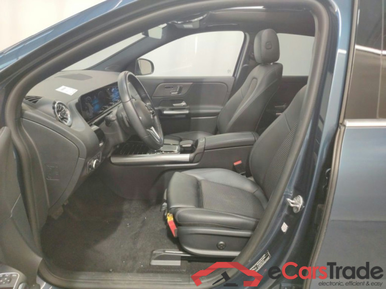Mercedes-Benz EQA EQA 250 Business Solution Luxury 5d #3