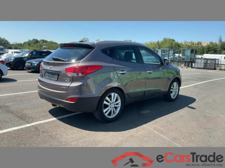 HYUNDAI iX35 2.0 CRDi 4WD Executive #4