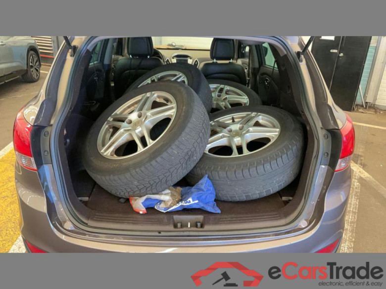 HYUNDAI iX35 2.0 CRDi 4WD Executive #5