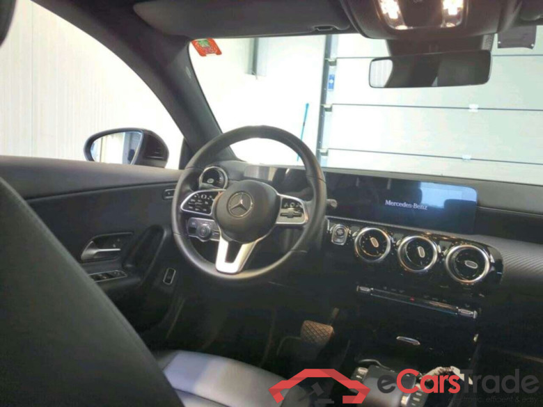 MERCEDES-BENZ CLA-klasse Shooting Brake 180 Bns Solution #3
