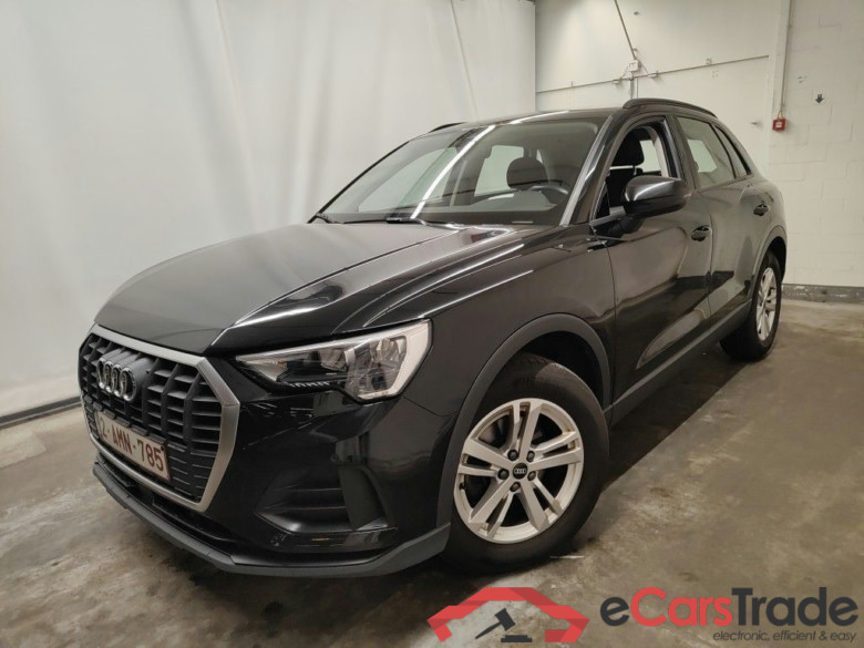 Audi Q3 35 TDI S Tronic Business Edition 5d