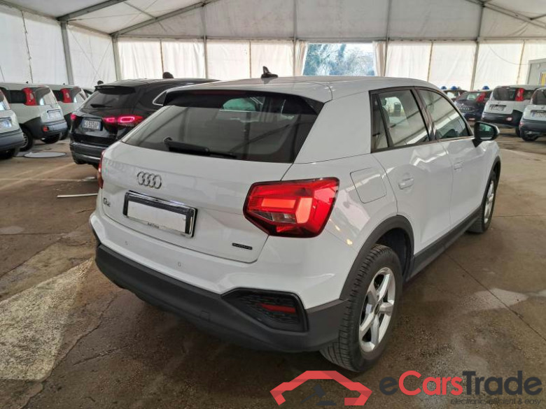 AUDI Q2 / 2020 / 5P / SUV 2.0 35 TDI BUSINESS S TRONIC QUATTRO #2