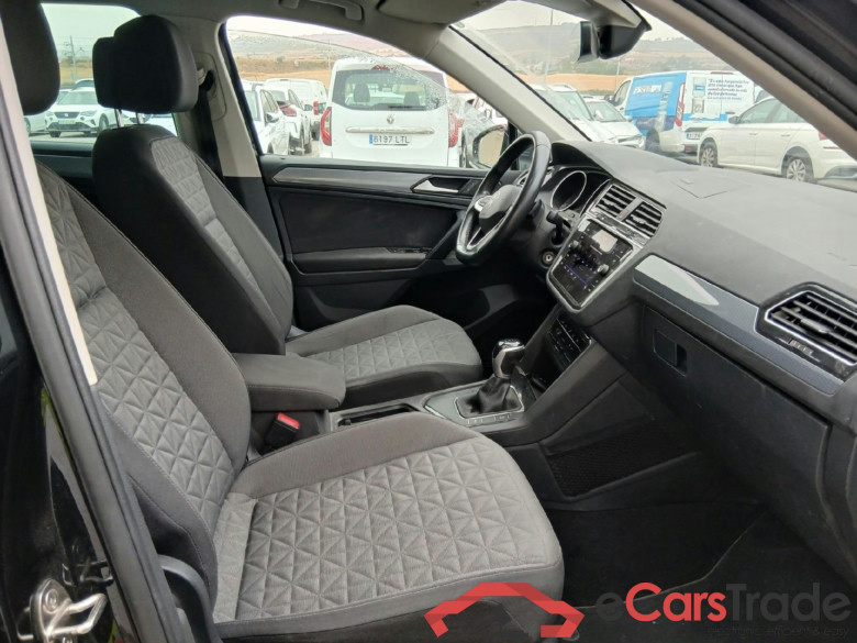 VOLKSWAGEN Tiguan / 2020 / 5P / todoterreno Life 2.0 TDI 110kW (150CV) DSG (AC2) #6