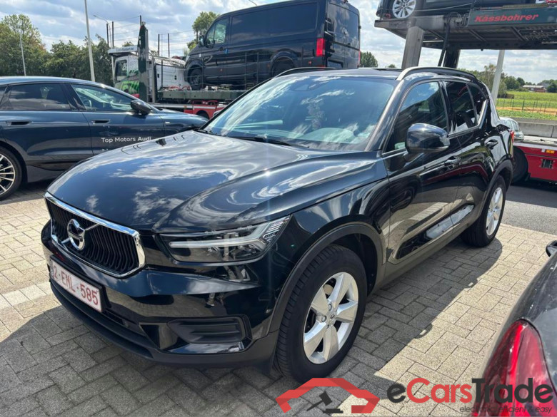 VOLVO XC40 1.5 T2 Momentum Core Geartronic #1