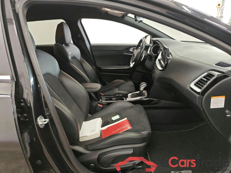Kia Ceed Sportswagon 1.5 T-GDi MHEV DCT7 GT-Line Edition 5d #3