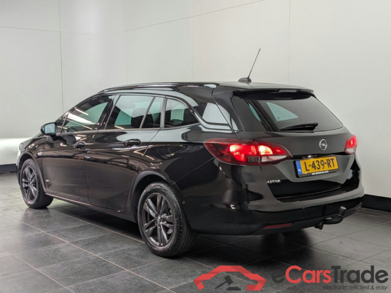 OPEL ASTRA SPORTS TOURER 1.2 Design & Tech #4