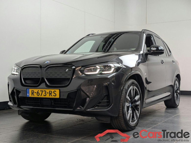 BMW iX3 Executive #1