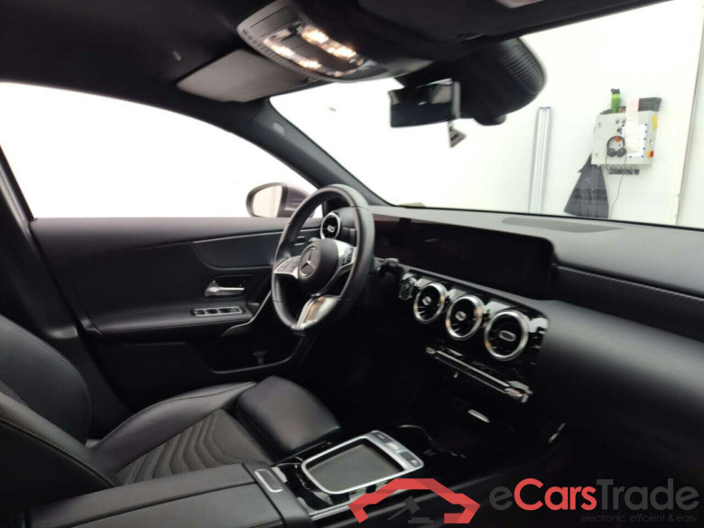 MERCEDES-BENZ A-KLASSE A250E BUSINESS SOL. #3